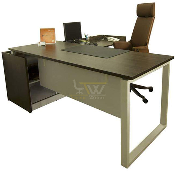 Executive Table 01801